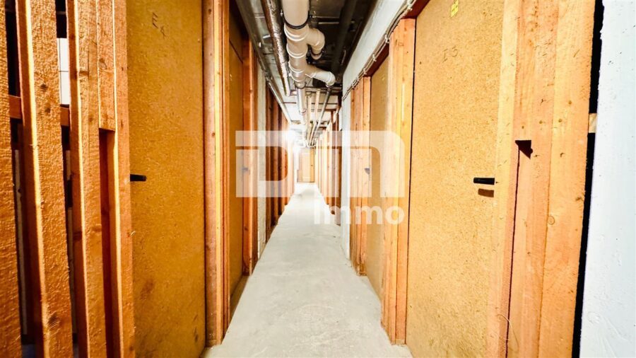 Kompakte Zweizimmerwohnung mit Balkon, Keller ruhig gelegen im Göttinger Zentrum - Kellerabteile